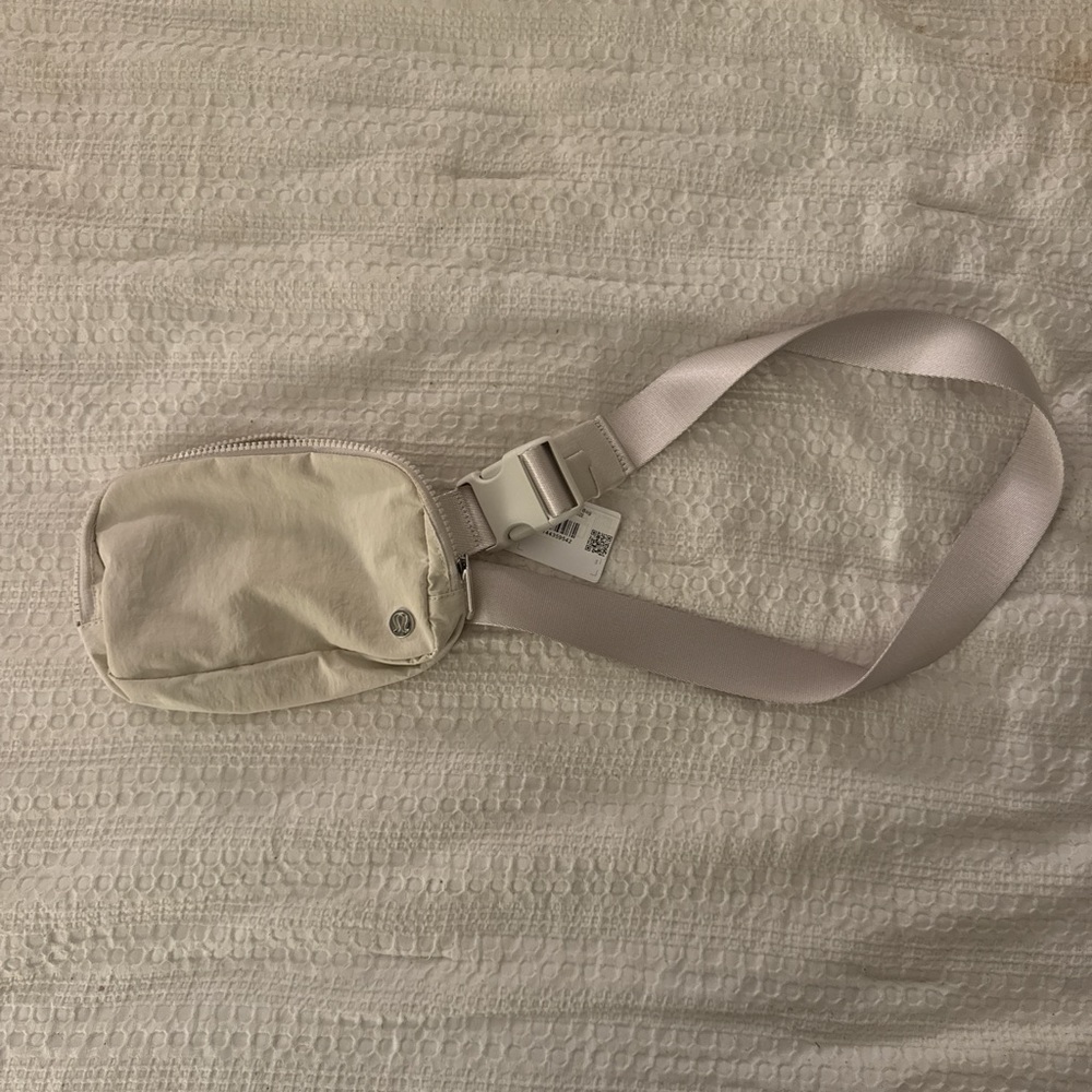 Lululemon Athletica White Belt Bag